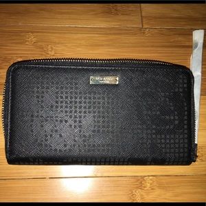 💋ONE DAY SALE💋🌹Kate Spade Rose Wristlet🌹